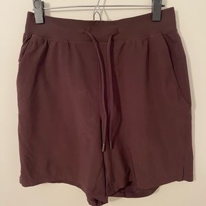 lululemon Men’s T.H.E. Short 7” Linerless French Press